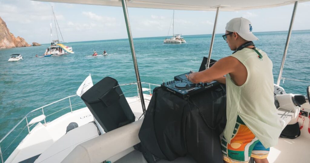 遊艇品牌活動-專業DJ安排