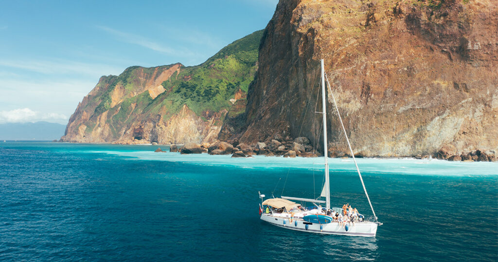 夏日牛奶海包船出海