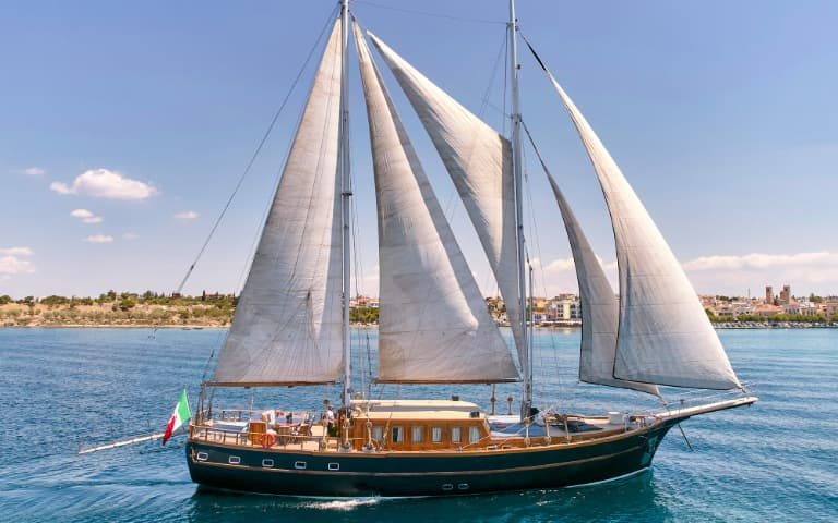 雅典灣古典帆船-1