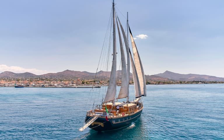 雅典灣古典帆船-2